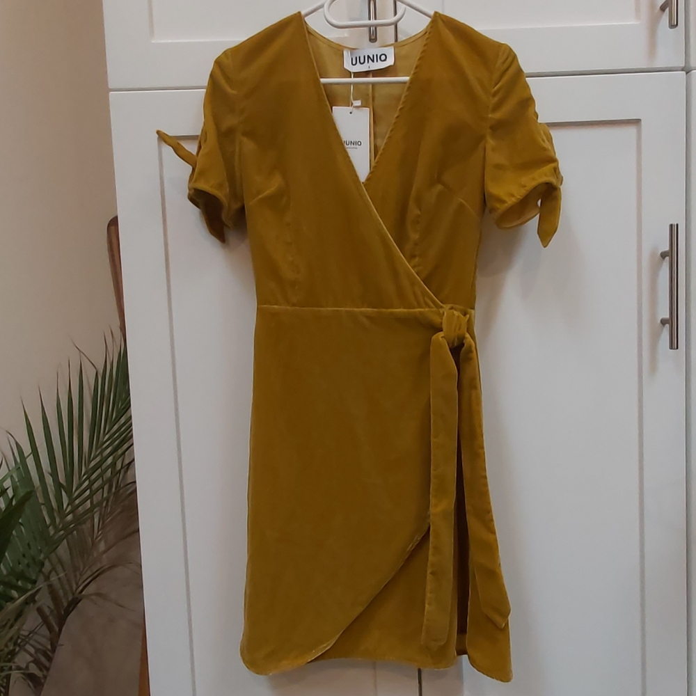 Uuniq Love In Macaron wrap dress